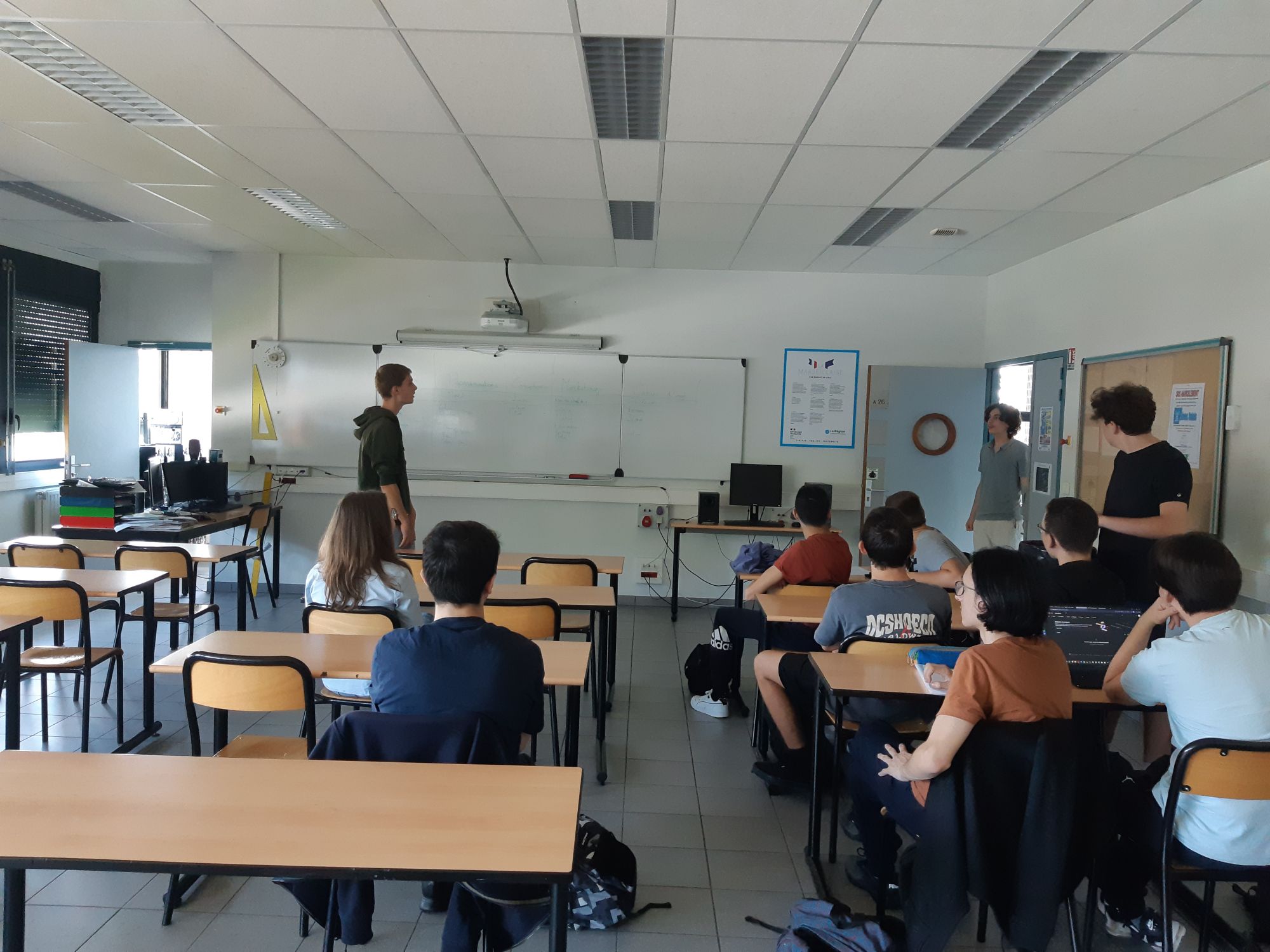 Repartition de membre entre les différents pôle